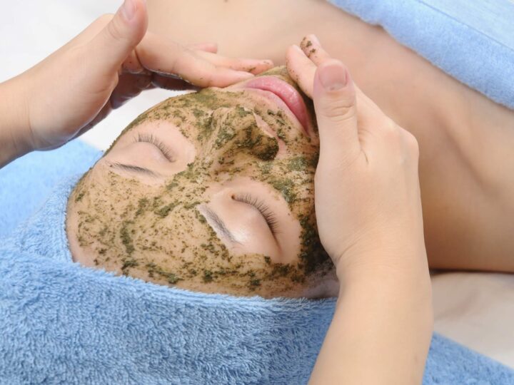 神戸市垂水駅のエステサロンリーベのフェイシャルエステ・毛穴ケア